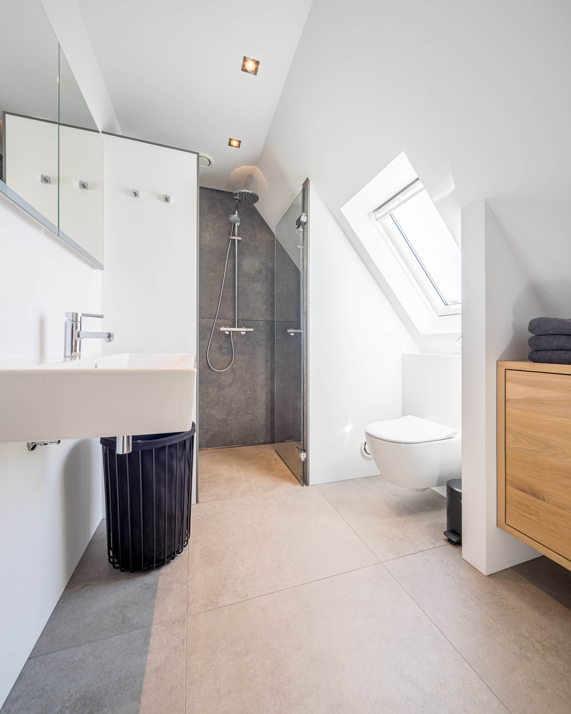 Stijlvol en luxe badkamer detail 2